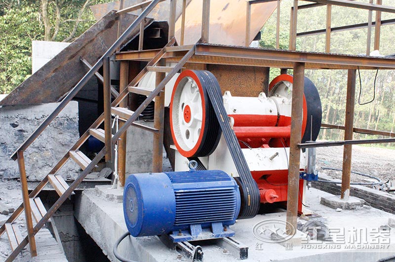 安徽客戶57破碎機(jī)工作現(xiàn)場(chǎng)圖片