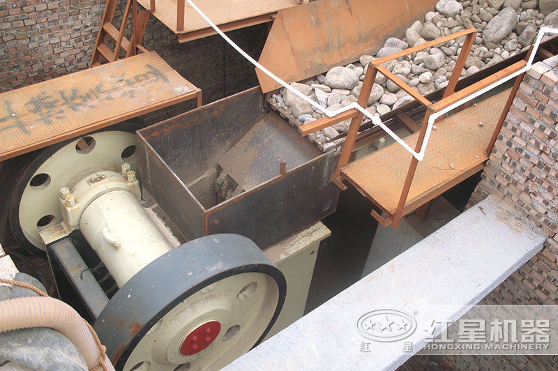 鄂破進(jìn)料口