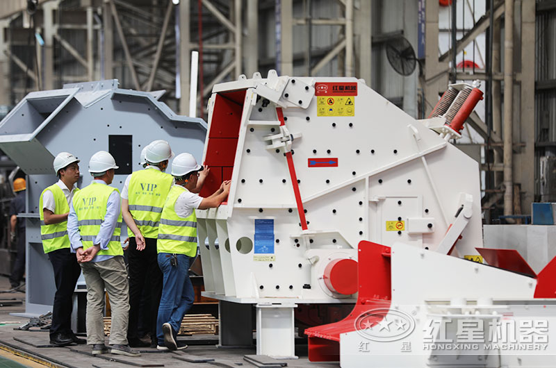 客戶來廠參觀考察設(shè)備