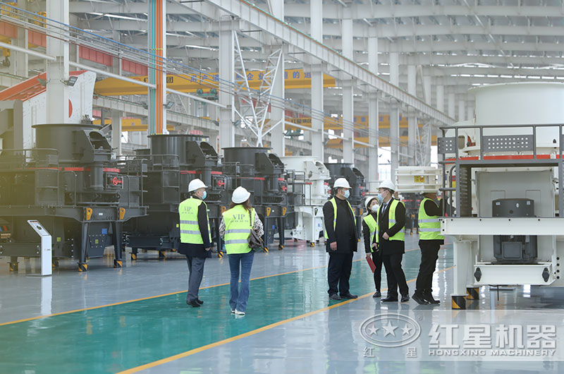 客戶來廠考察設(shè)備