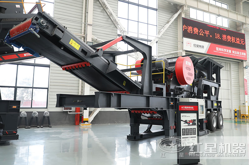 移動(dòng)破碎機(jī)設(shè)備圖片