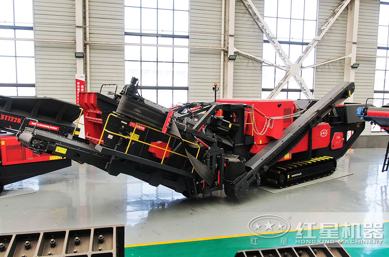 履帶式移動破碎機(jī)圖片