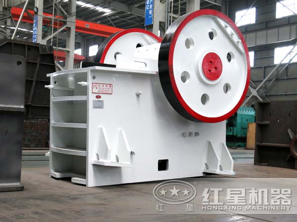 1215廢鋼鄂式破碎機(jī)多少錢一臺(tái)？預(yù)期產(chǎn)值可達(dá)多少噸？