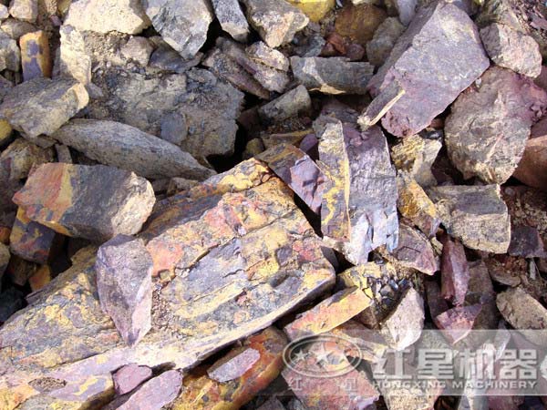 鐵礦石顎式破碎機(jī)哪家好，大概價(jià)格多少