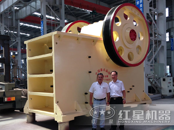 日產(chǎn)萬(wàn)噸水泥熟料破碎機(jī)