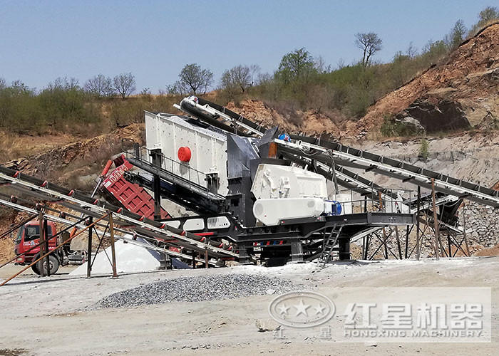 車(chē)載移動(dòng)反擊破碎機(jī)