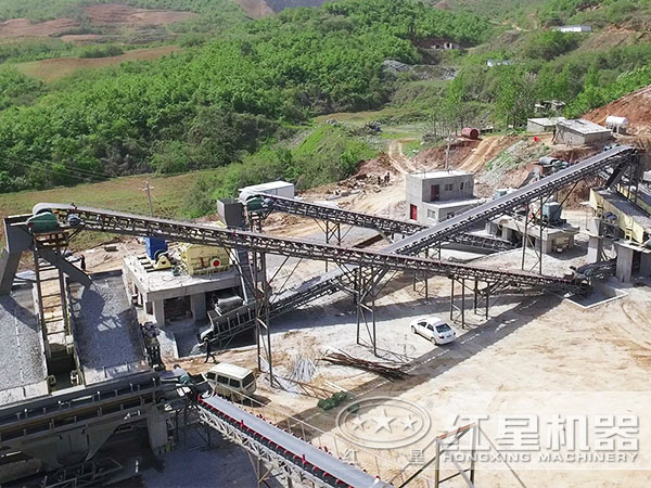 能把石塊破碎成石子的打石機(jī)多少錢？怎么配置？