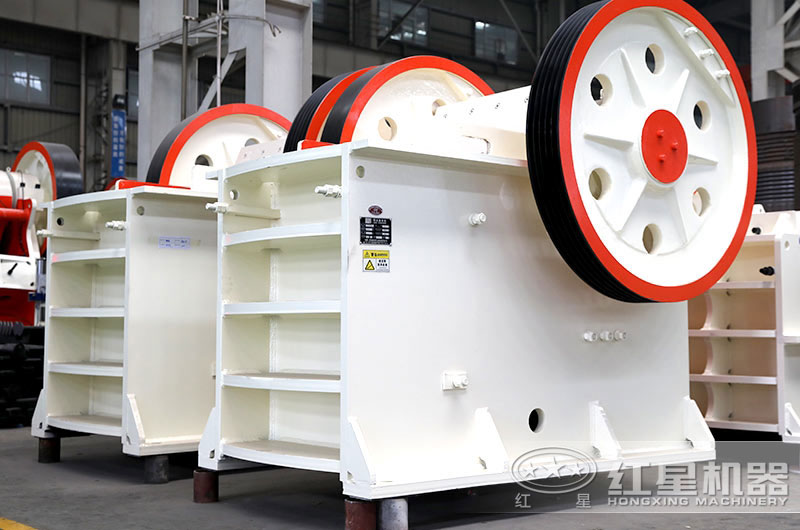 小型鄂式石子破碎機(jī)多少錢(qián)一臺(tái)