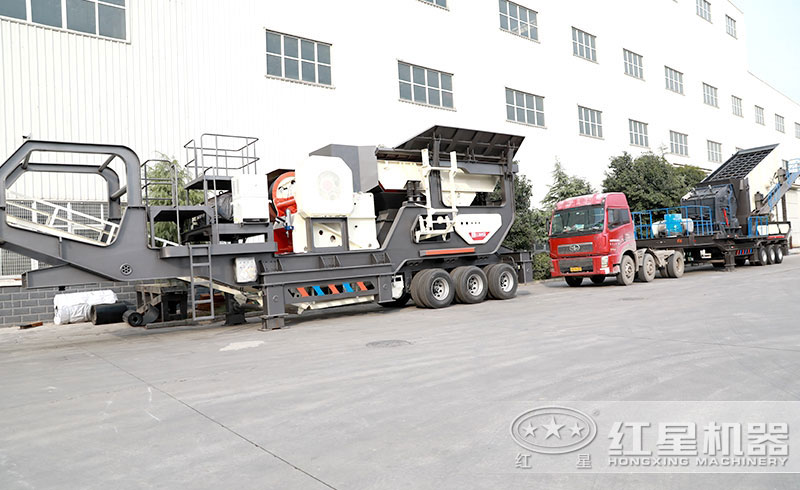 時(shí)產(chǎn)100噸流動磕石機(jī)排隊(duì)發(fā)貨中