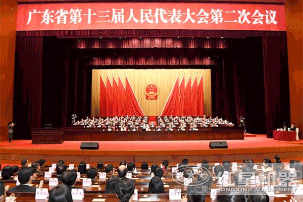 大型流動粉碎石頭一體機多少錢一臺？