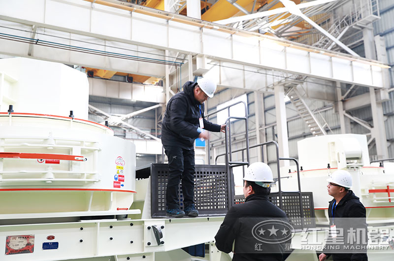 石頭制成沙子賺錢嗎？用什么石頭加工沙好?