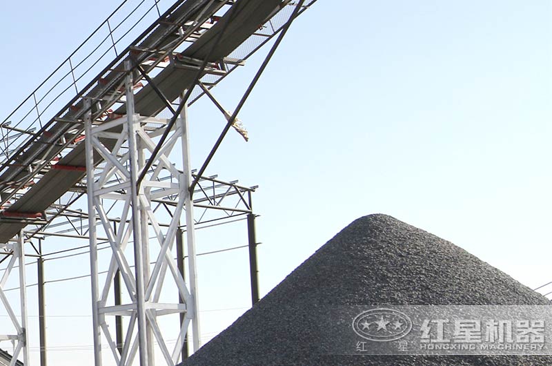 哪里有賣青石移動(dòng)磕石機(jī)，報(bào)價(jià)大概多少錢（內(nèi)附視頻）