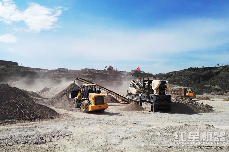 移動制砂機(jī)作業(yè)現(xiàn)場