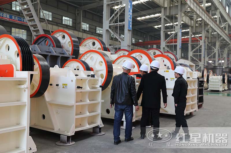 內(nèi)蒙時(shí)產(chǎn)150噸青石破碎生產(chǎn)線(xiàn)安裝完成，看看生產(chǎn)效果如何