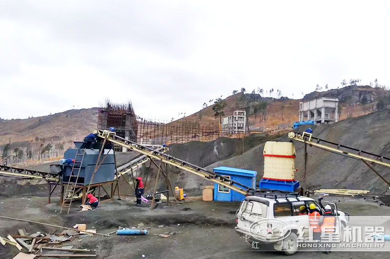 復合式制砂機安裝搭設現(xiàn)場