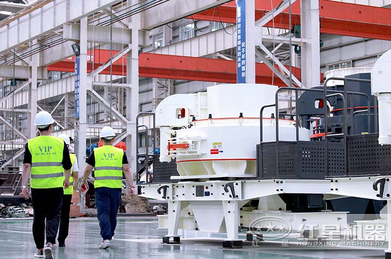 陜西漢中用戶來(lái)廠參觀選購(gòu)小型機(jī)制砂機(jī)器