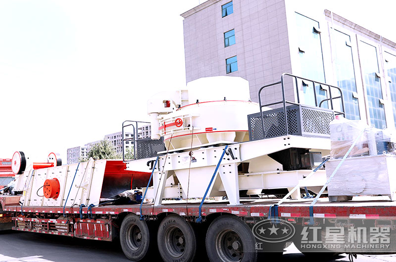 又一套石子生產設備打包以待發(fā)貨中