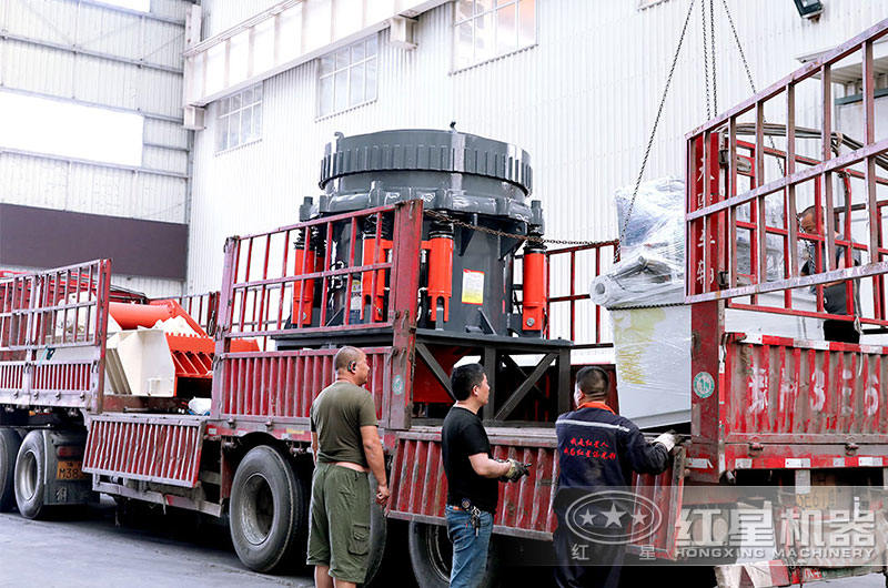 又一臺(tái)紅星圓錐破裝車即將發(fā)貨至山東廊坊