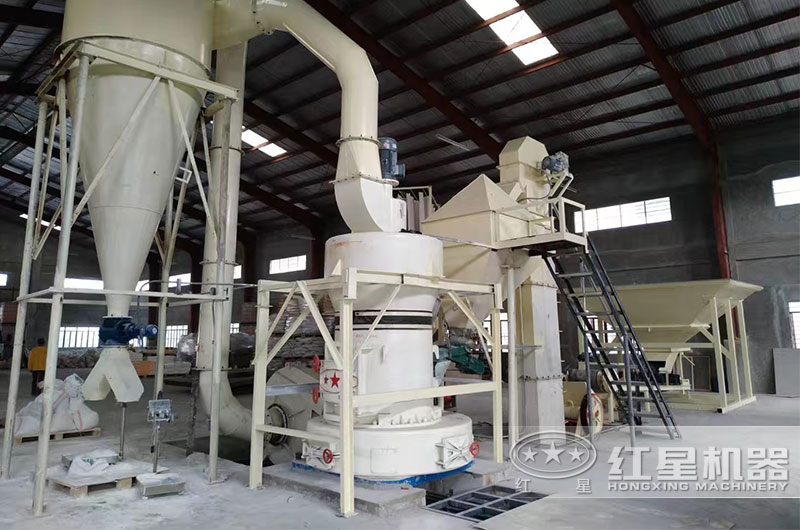 有沒有磨粉機(jī)現(xiàn)場工作視頻？多少錢一臺？